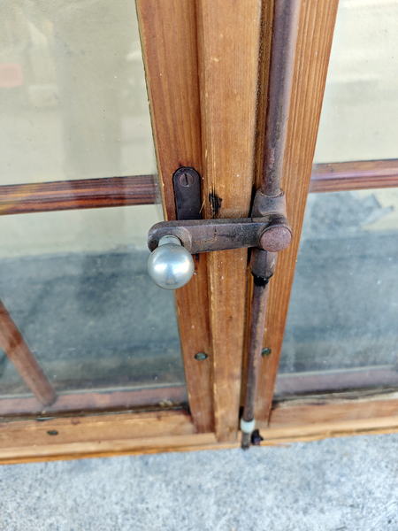 Detail altes Holzfenster