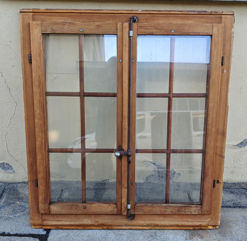 Altes Holzfenster